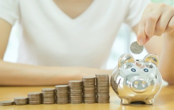 На 80% повышены оклады  работников ряда учреждений культуры и образования