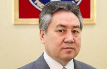 Жээнбек Кулубаев назначен Чрезвычайным и Полномочным Послом в Казахстане