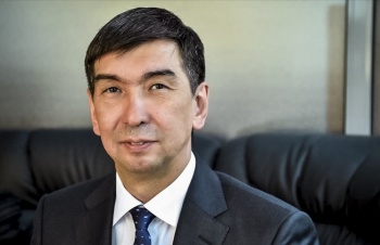 Жители 7-го микрорайона пожаловались мэру на незаконную стройку