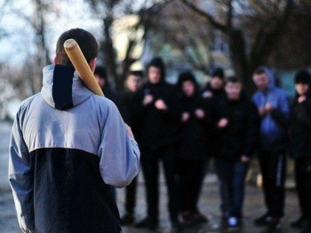 В селе Чалдовар пятеро парней попали в больницу в результате массовой драки