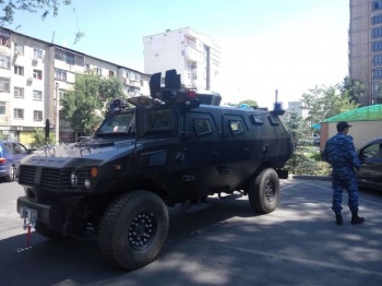 Милиция просит не паниковать из-за военной техники в Бишкеке