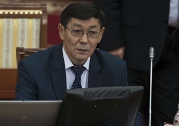Экс-представитель президента в ЖК с семьей пропал в Суусамыре