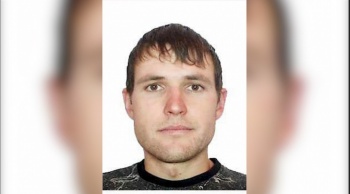 Турлагерде эки адамды атып өлтүргөн жаранга мамлекеттик издөө жарыяланды