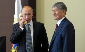 Путин посоветовал Атамбаеву "остановиться в интересах народа Кыргызстана"