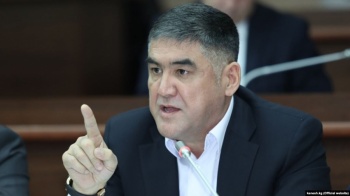 Курсан Асановго карата кылмыш иш козголду