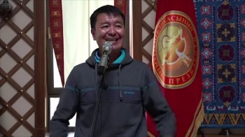 Атамбаевдин тарапташы Фархад Баабиев 9-октябрга чейин камакка алынды