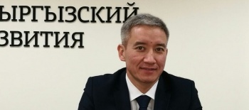 Глава РКФР Эркин Асрандиев пропал во время заплыва через Иссык-Куль