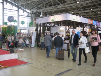 Издатели КР представят свою продукцию на выставке в Москве