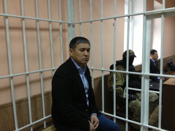 Камчы Кольбаева вызвали в милицию по делу о мошенничестве