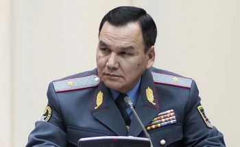 Глава МВД Кашкар Джунушалиев находится в Баткенской области