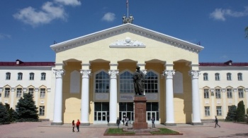 Жогорку Кеңештин депутаты Улуттук университетти жабууну сунуш кылууда