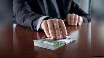Жети-Өгүз районунун прокурорунун орун басары кармалды