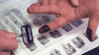 В РФ хотят дактилоскопировать всех иностранцев