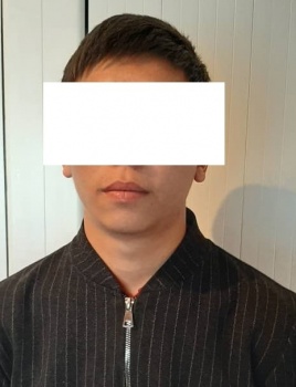В Сокулуке 19-летний парень силой отобрал у подростка телефон "Самсунг"