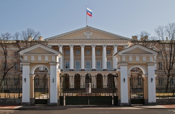 В Санкт-Петербурге внедрят электронную карту мигранта