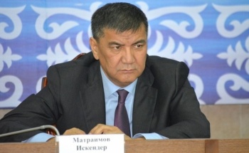 Матраимов: Скоро и появление смога в городе повесят на нас