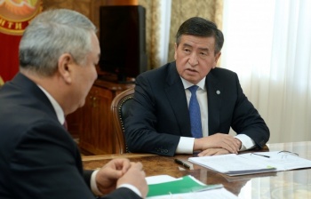 Сооронбай Жээнбеков ознакомился с ходом подготовки к переписи населения КР