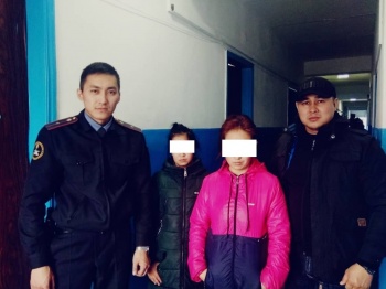 Родители несколько дней искали дочерей. Милиция обнаружила их у подруги