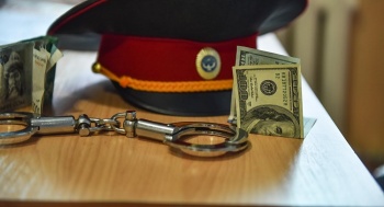 В Бишкеке  лжемилиционеры вымогали $8 тысяч у гражданина Южной Кореи