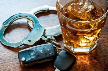 За сутки в Бишкеке выявлено 27 водителей, управляющих авто в пьяном виде