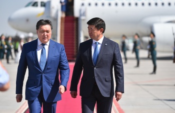 Вопрос грузоперевозок обсудили премьер-министры Кыргызстана и Казахстана