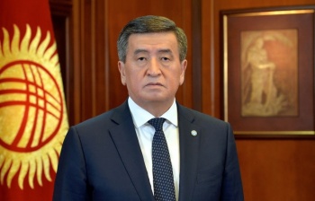 Президент выступил с обращением в связи с введением чрезвычайного положения