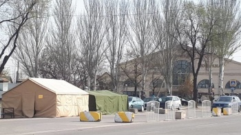 Смертельный кордон. Милиционеры не пропускают онкобольных?