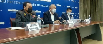 В Бишкеке днем вводится пешее патрулирование милицией