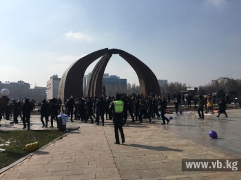 Разгон в Бишкеке марша 8 марта: Двое милиционеров получат выговор