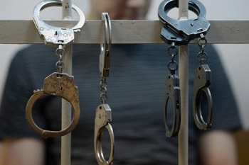 Избиение в Бостери. Задержаны двое подозреваемых, ведутся поиски остальных