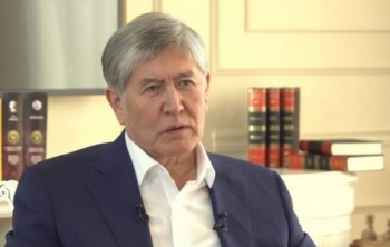 "Мы справимся со всеми трудностями" - Атамбаев поздравил граждан с 9 Мая