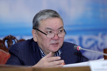 Депутат Алмазбек Акматов подал в суд на гражданина Турции