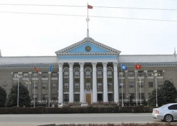 Кому пора на работу