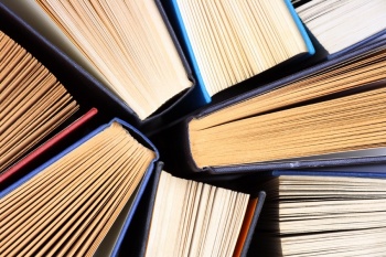 Книжный салон в РФ познакомит с произведениями кыргызстанцев