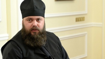 Епископ Даниил: Пришло время не критиковать государство, а сплотиться
