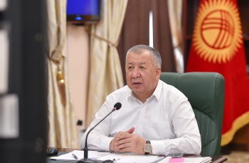 Боронов потребовал усилить контроль за эпидситуацией в курортных зонах