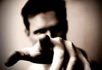Если пандемия не добьет Кыргызстан, то это сделают поиски виноватых