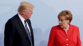 Дональд Трамп и Ангела Меркель. Иллюстрация: gazeta.ru