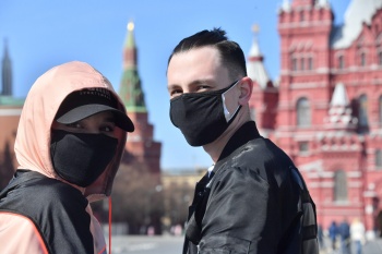 Кыргызстанцев в России призвали беречься от коронавируса
