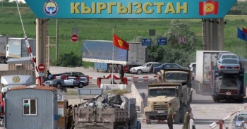 В Кыргызстане приостановлено таможенное декларирование
