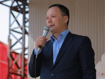 Депутата Руслана Казакбаева  представили на должность главы МИД КР