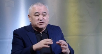 "Депутаты, которые сдали вчера Атамбаева, сегодня могут сдать и Жээнбекова"