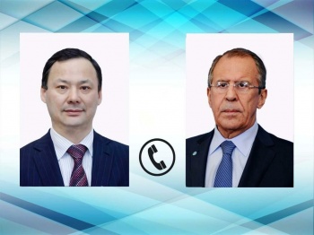 Состоялся телефонный разговор глав МИД Кыргызстана и России