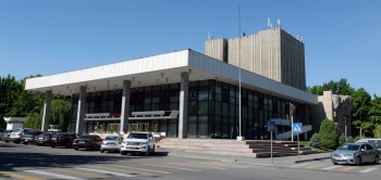 В Кыргызстане в настоящее время  действует 20 театров и 45 кинотеатров
