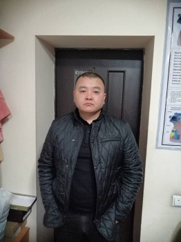 Мужчина подделывал документы и забирал авто на десятки тысяч долларов