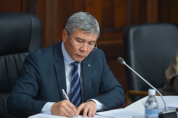 Мамытканов взял под контроль дело девушки, ставшей инвалидом после ДТП