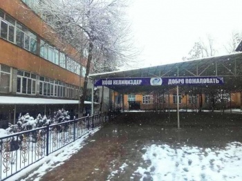 В мэрии надеются, что государственные школы откроют с третьей четверти