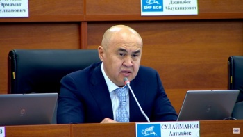 Алтынбек Сулайманов: Акаеву и Бакиеву нужно дать возможность вернуться