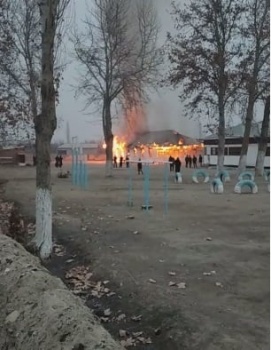 В Баткенской области в результате пожара сгорела школа