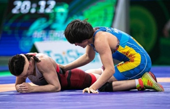 Фото дня: Человечность побеждает! Трогательное фото чемпионки Тыныбековой